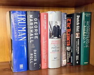 178 CollectionofBooksonNotableFiguresinWarPolitics