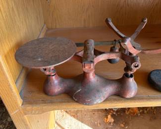 Antique counter balance candy and dry goods scale - early 1900s