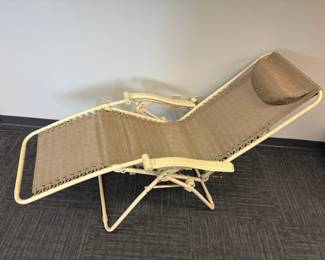 Alpine Design Hard Arm Recliner