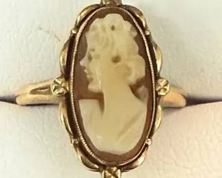 10K Cameo Ring