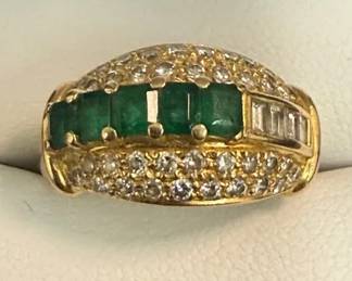 03 14K Diamond and Jadeite Ring