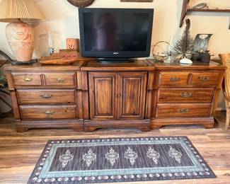 Buffet/TV Stand