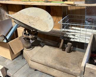 Antique scale