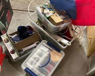 232 mysteryhomegoodsequipmentlot