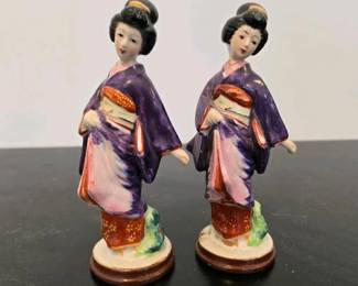 111 pairporcelaingeishafigurinesinkimon
