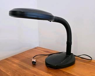 097 blackadjustablegooseneckdesklamp