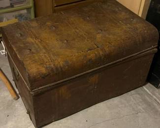 213 twovintagestoragetrunks