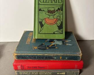 146 fourvintagechildrensbooks1940s50s