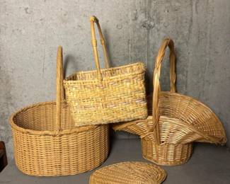126 threewovenwickerbasketshandfan