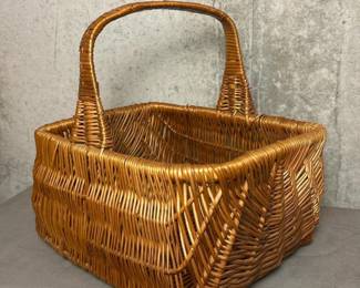 127 rectangularwickerbasketwithhandle