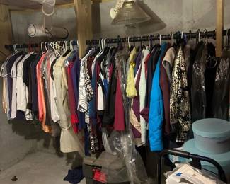 217 giantmixedclothinglot