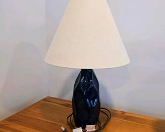 096 blueceramictablelampwithfabricshad