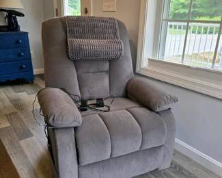 240 powerreclinerchairwithusbports