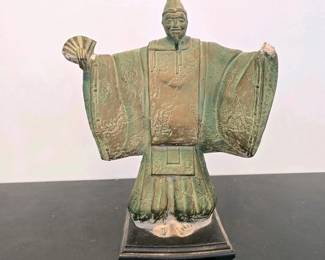 025 asianstylestandingrobedmansculpture
