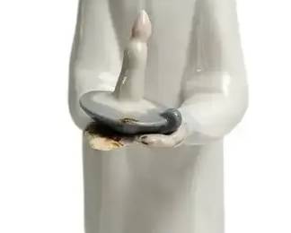 Lladro Girl with Candle Porcelain Figurine Spanish Collectible Handcrafted Home Decor Statue