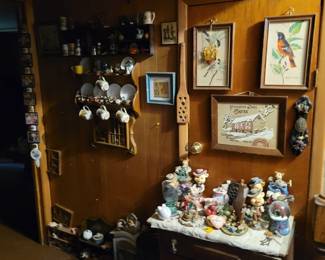 Discover charming country-style home décor, collectible figurines, decorative teacups and mugs, wall shelves, framed bird prints, folk art, cottage décor, and unique vintage treasures at this Danbury, CT private estate sale. Browse quality accent furniture, porcelain collectibles, seasonal decorations, kitchen décor, and one-of-a-kind estate finds perfect for collectors, home decorators, antique enthusiasts, and resellers. Everything must go!
