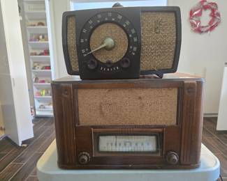 Zenith antique radio