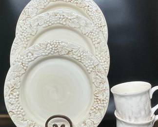Matceramica Grapevine Embossed Dinnerware