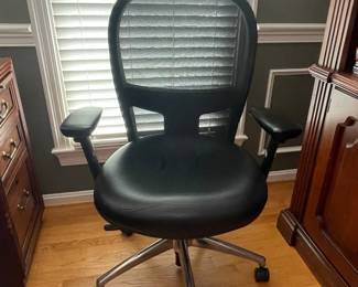Mid-Back Ergonomic Mesh Task Chair