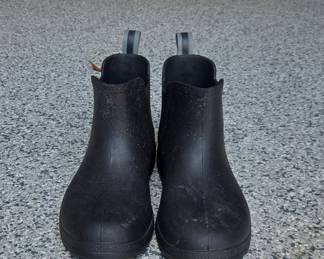 Totes Cirrus Women's Chelsea Rain Boots
