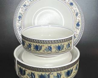 Mikasa Intaglio Arabella Bowls