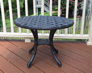 Cast Aluminum Lattice Top Patio Side Table