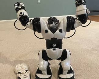 WowWee Robosapien V2