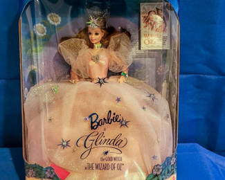 Lot 81: Barbie Wizard of Oz dolls: Glinda and Dorothy (Collector Edition)