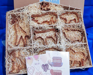 Lot 124: Martha Stewart by Mail: Noah's Ark Cookie Cutters Set 1