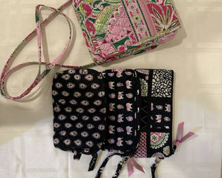 Lot 98: Vera Bradley bags
