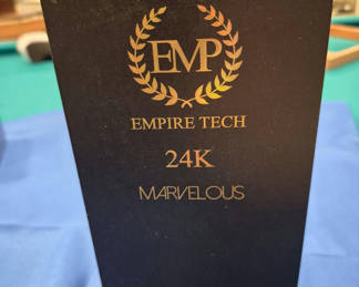 Lot 40: Brand New Empire Tech Marvelous 24K Hot/Cold Sonic Photo-Therapy Facial Device