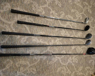 Lot 164: Golf clubs set with woods and irons
