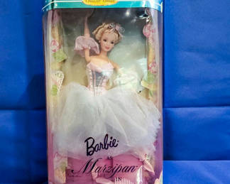 Lot 76: Barbie Collector Edition Ballet Dolls: Nutcracker and Swan Lake