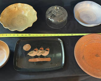 Lot 38: Assorted ceramic pottery and glassware collection