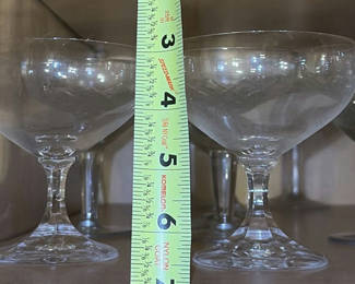 Lot 67: Set of clear glass coupe glasses