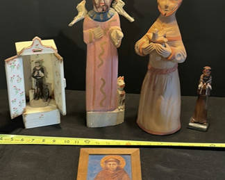 Lot 93: Set of wooden religious statues and shrine