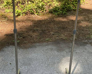 Lot 125: Clothing Rack