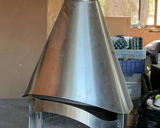 Lot 4: Mercatus Outdoor Fireplace