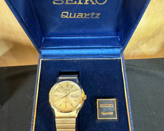 Lot 108: Collection of vintage Seiko, Hamilton, and Bulova watches