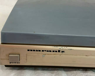 Lot 154: Marantz Turntable