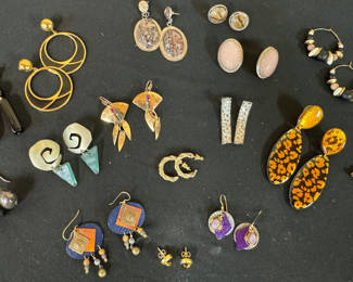 Lot 111: Artisan Statement Earring Lot 