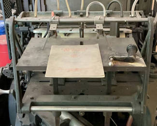Lot 1: Mid-Century Miehle Vertical Printing Press