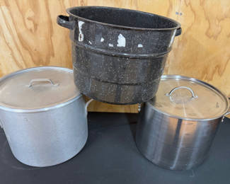 Lot 166: Assorted Crab Pots and Cookware (enamel, aluminum, stainless steel)