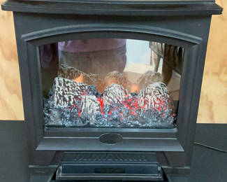 Lot 13: Small Electric Fireplace Heater