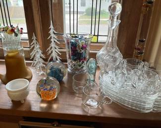 Excellent selection of vintage crystal and glassware.
