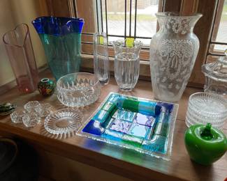 Excellent selection of vintage crystal and glassware.
