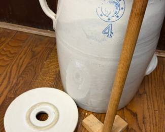 LOUISVILLE POTTERY 4 GAL BUTTER CHURN W MASHER