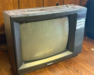JVC MASTER COMMAND III 13" CRT TV C-1329