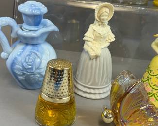 VINTAGE AVON COLLECTIBLE COLOGNES & BOTTLES