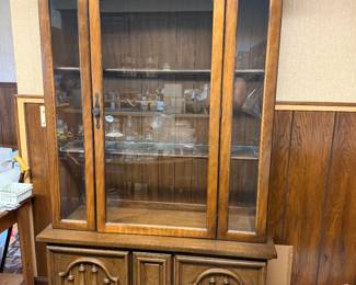 VINTAGE CHINA HUTCH CABINET